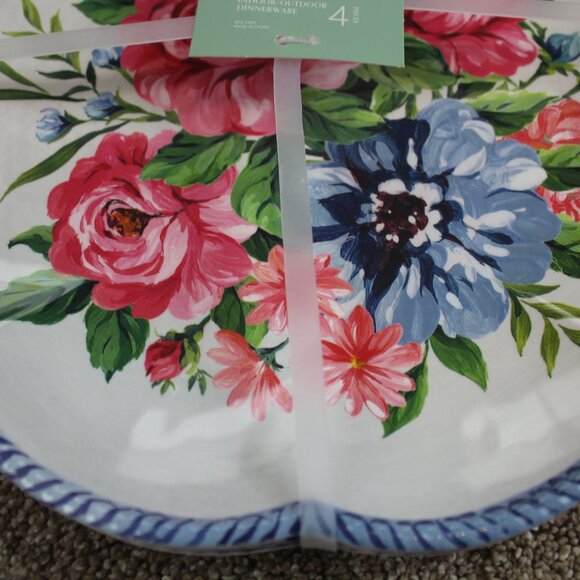Soho Loft Blue Flower Rose Scalloped Set of 4 11" Melamine Dinner Plates NWT HTF - Picture 3 of 6